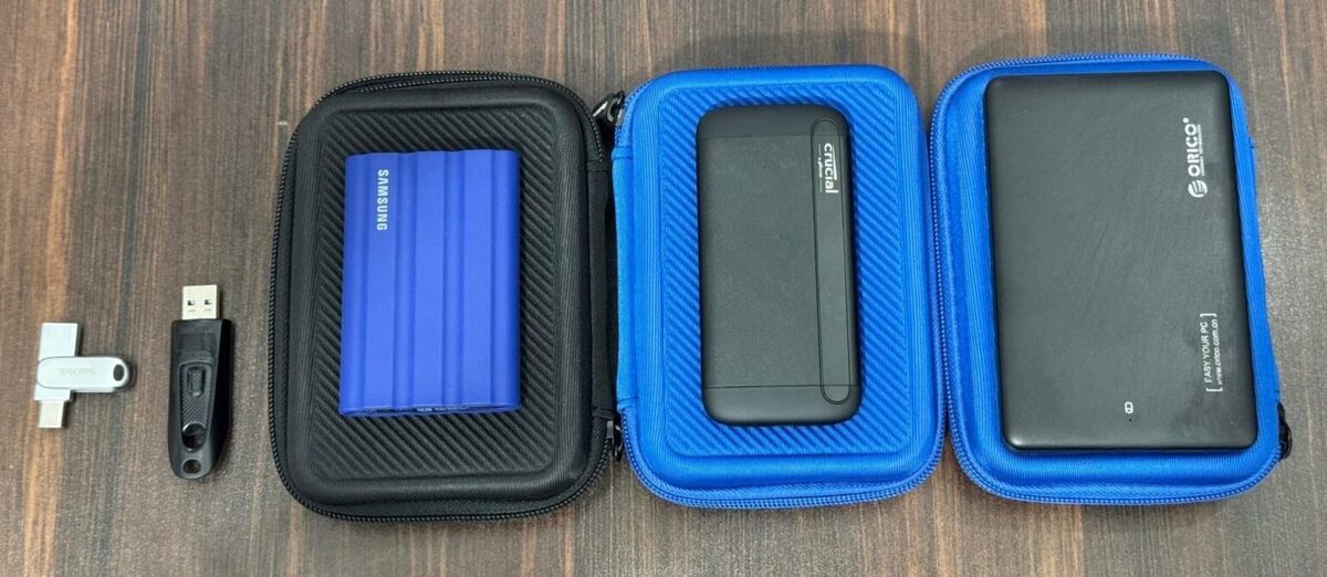 بررسی اتصال اکسترنال درایور در آیفون