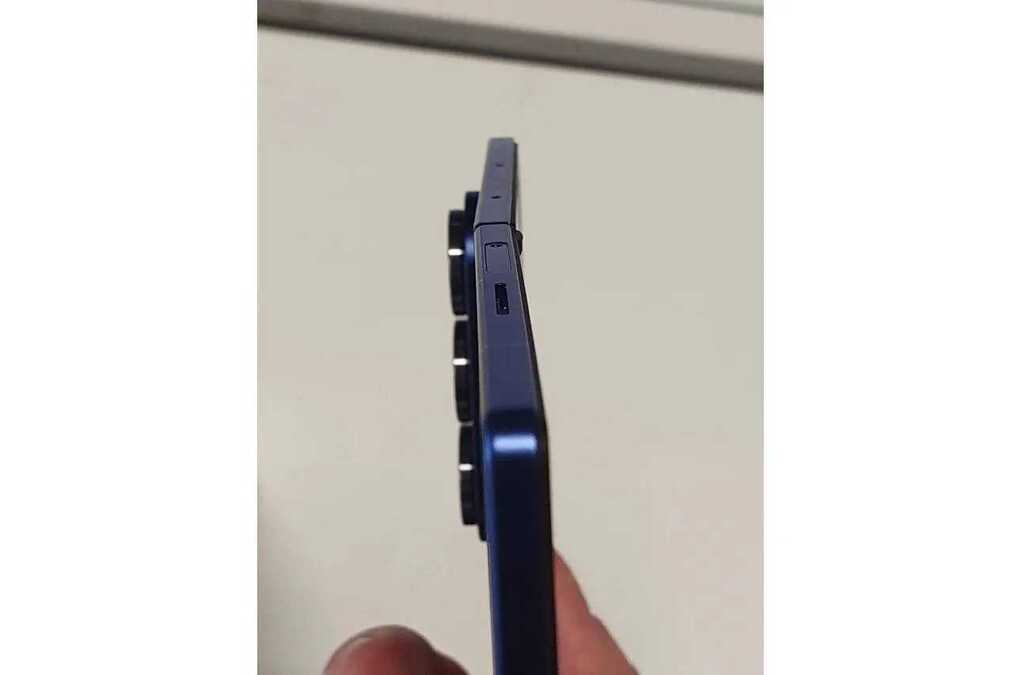 مشکل باز شدن کامل گلکسی زد فولد 7