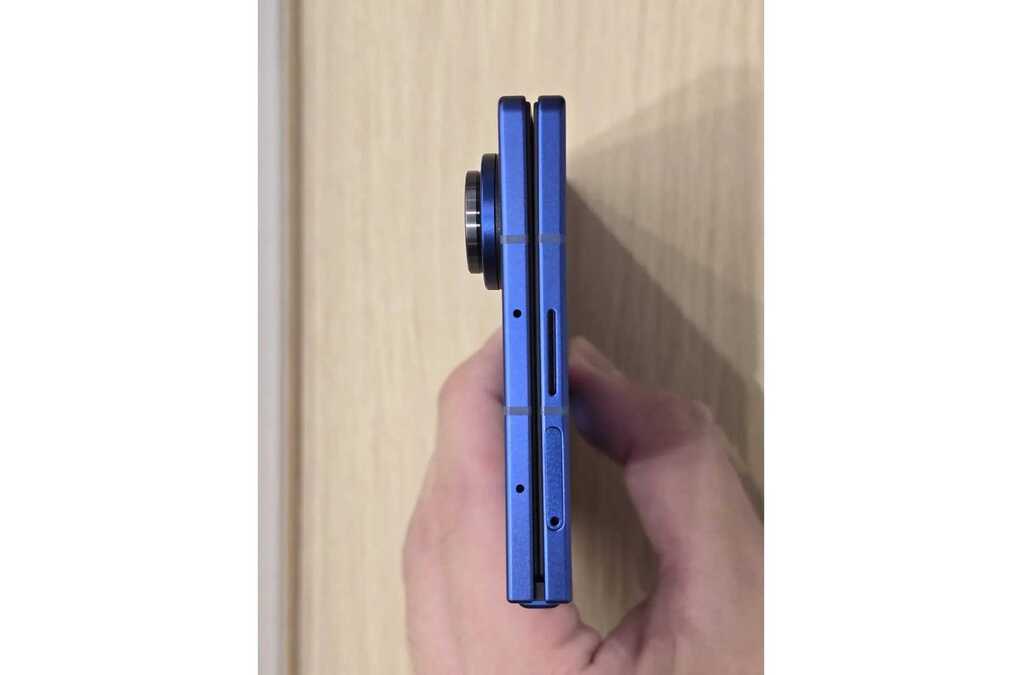 مشکل لولای گلکسی زد فولد 7